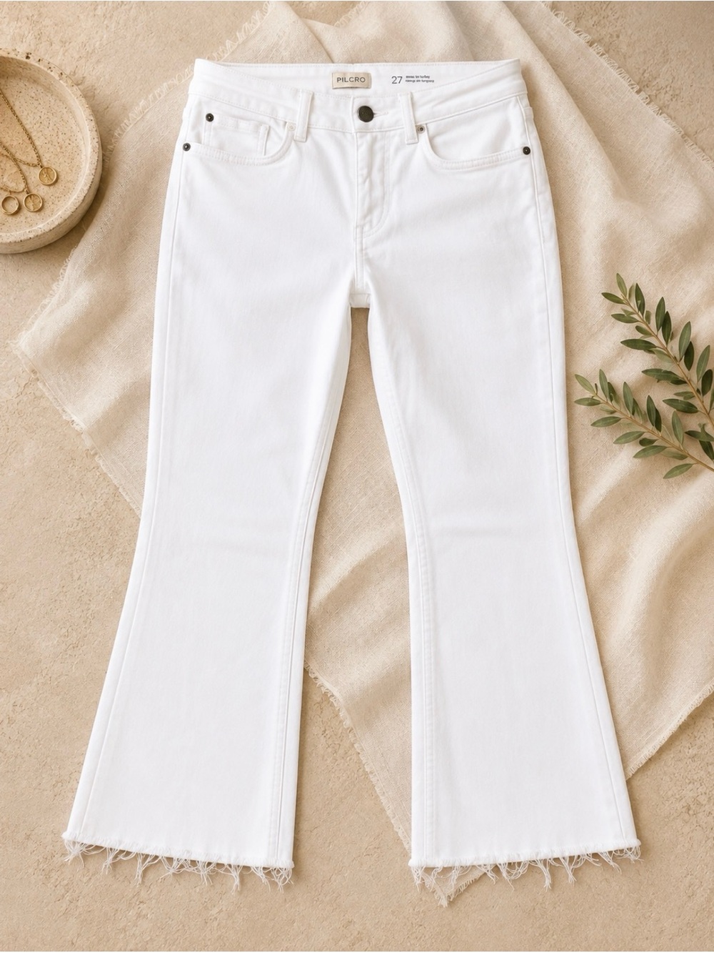 Pilcro White High-Rise Flare Jeans - Picture 3 of 9